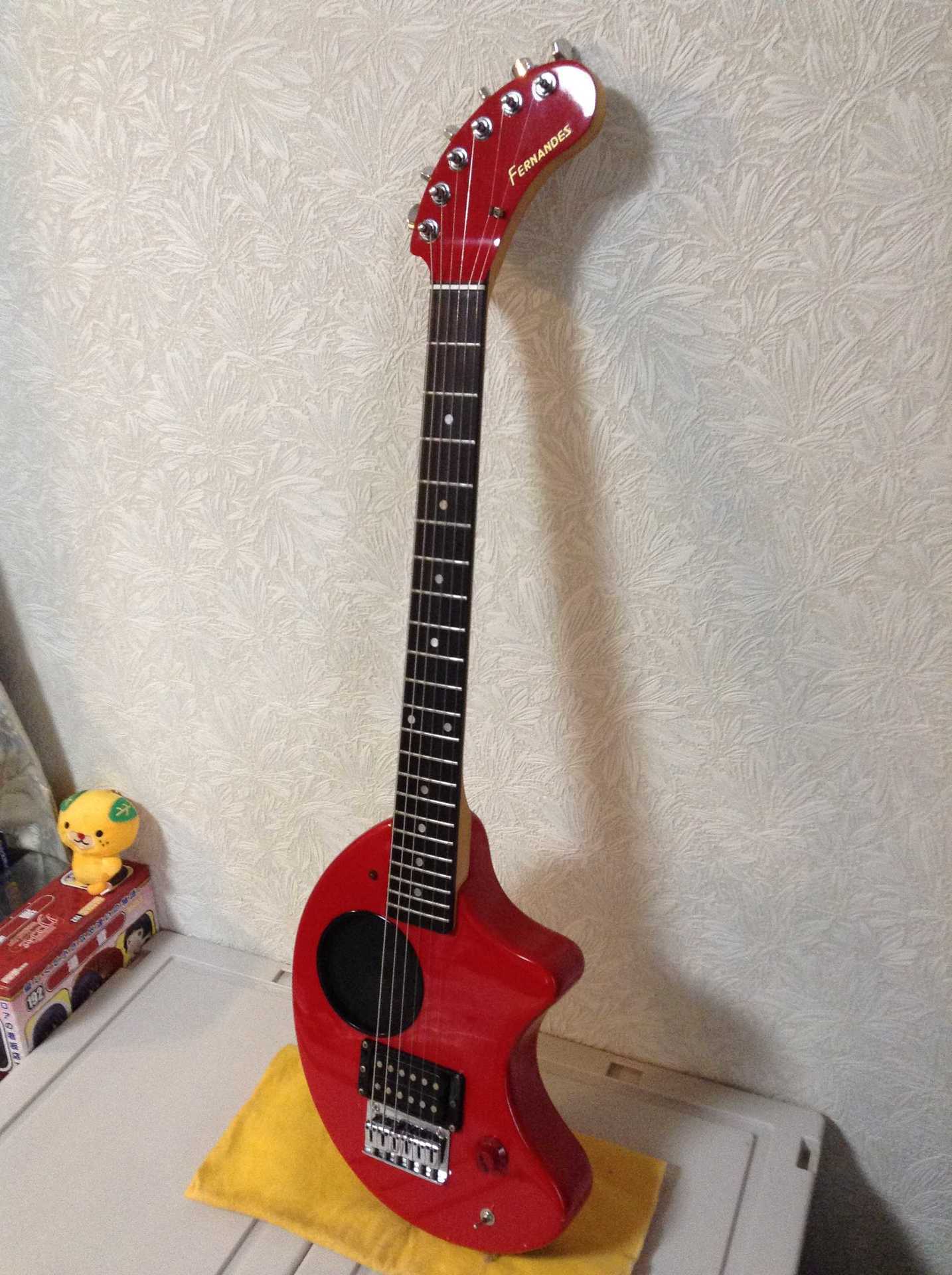 FERNANDES Zo-3 RED 1992or93？: 昔に比べりゃ 金も入るし・・・・